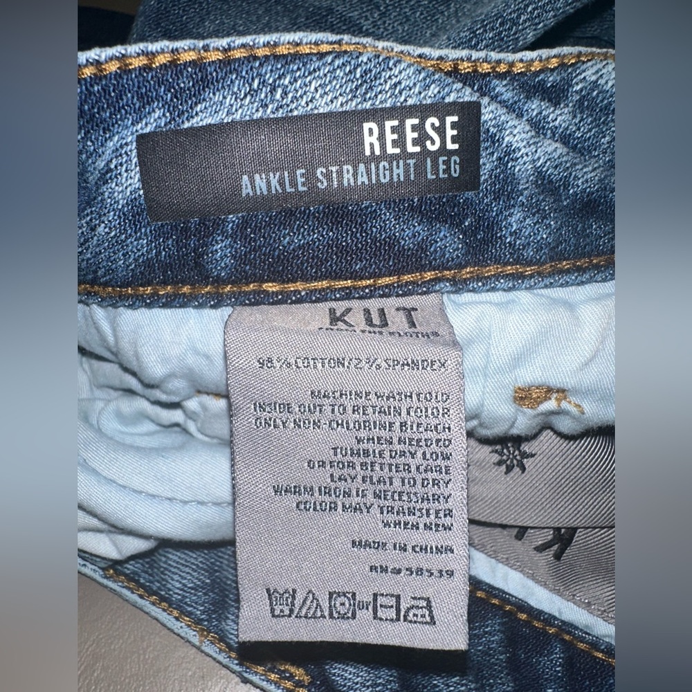 KUT from the Kloth Reese Ankle Straight Leg Distressed Blue Jeans Women’s Size 8 - Picture 4 of 7